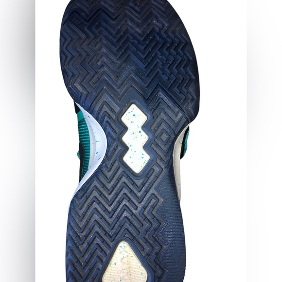 Sold Size 9 - Nike Air Max Impact 4 Dusty Cactus University Gold - Picture 5 of 9